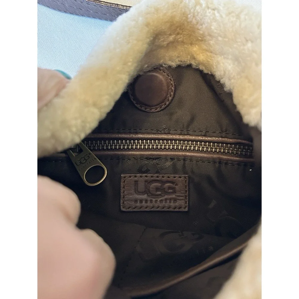 UGG Shearling Tan Suede Shoulder Crossbody Bag , Leather Strap And Trim Y2K